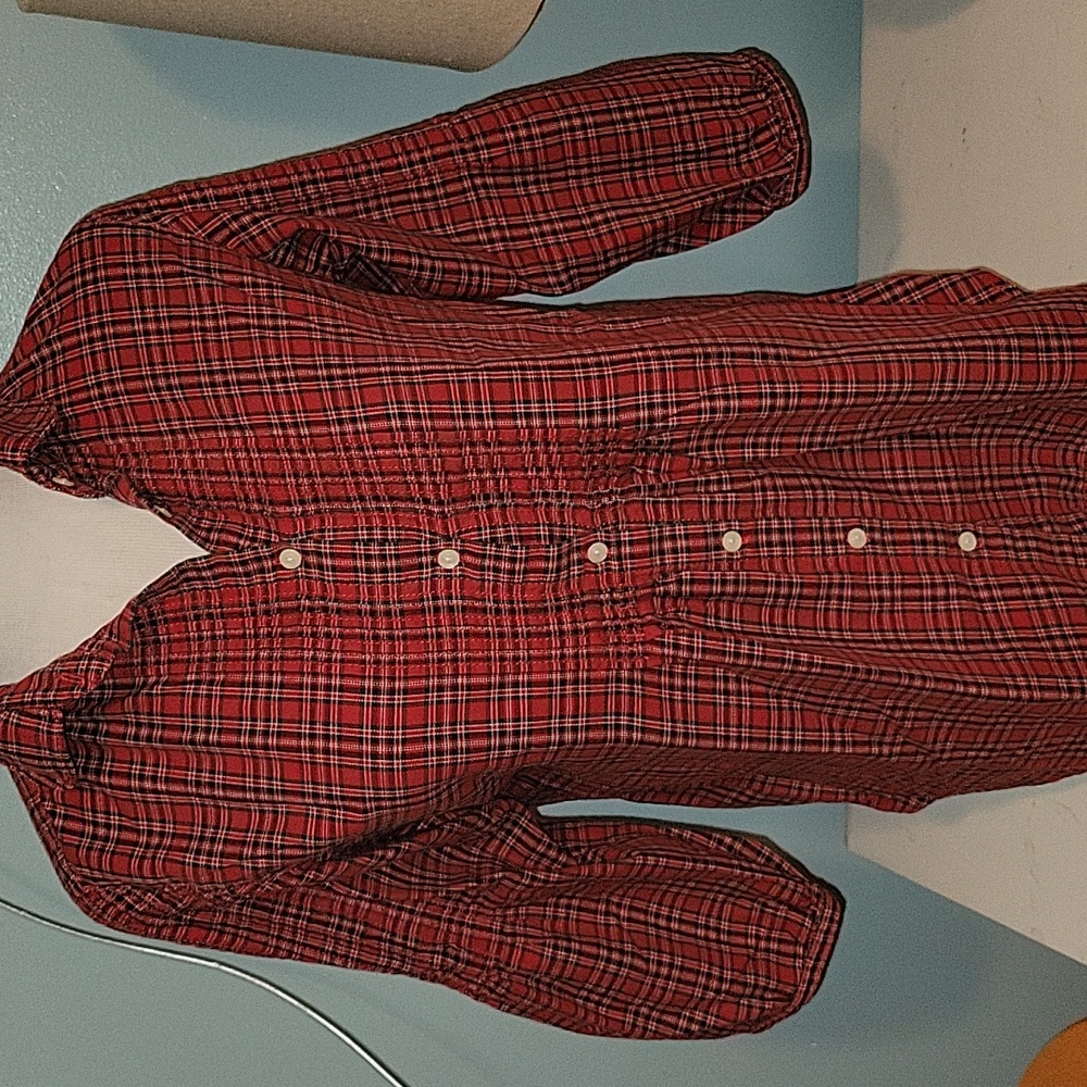 GAP Red and Black Plaid Button Down Shirt With Puffy Sleeves
